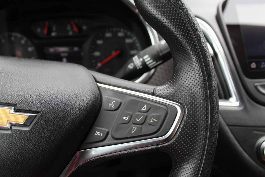 Used 2019 Chevrolet Malibu LT FWD image 17