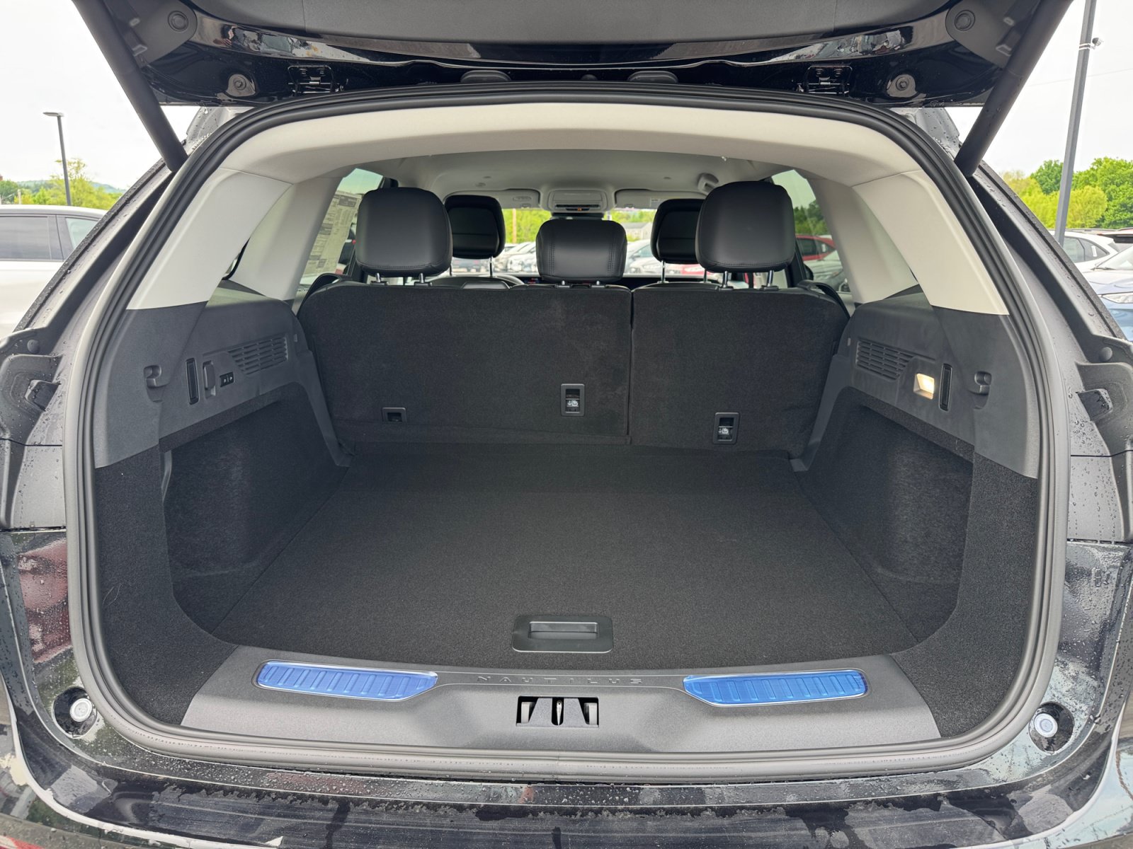 New 2026 Lincoln Nautilus Premier AWD/4WD image 26