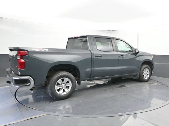 Used 2025 Chevrolet Silverado 1500 LT AWD/4WD image 2