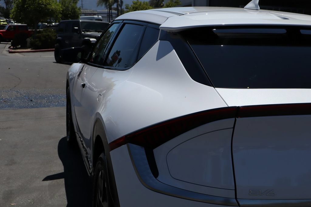 Used 2025 Kia EV6 Wind RWD image 16