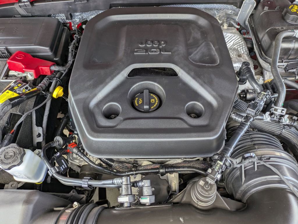 Used 2025 Jeep Wrangler Unlimited Rubicon AWD/4WD image 34