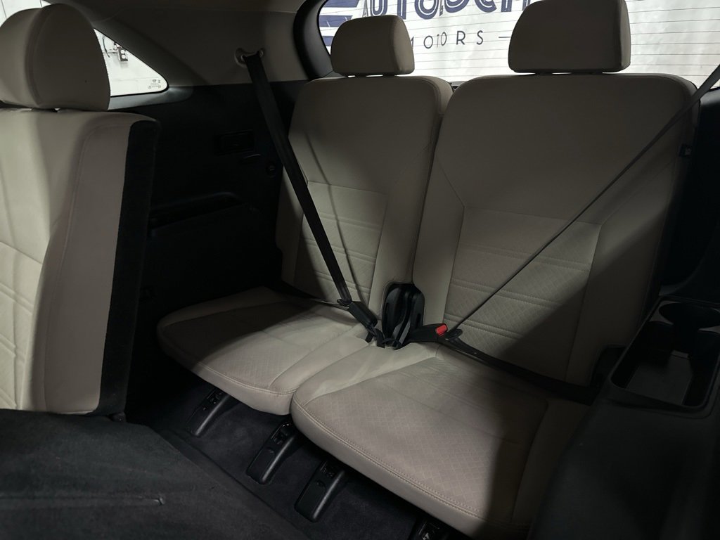 Used 2019 Kia Sorento LX w/ LX Convenience Package image 24