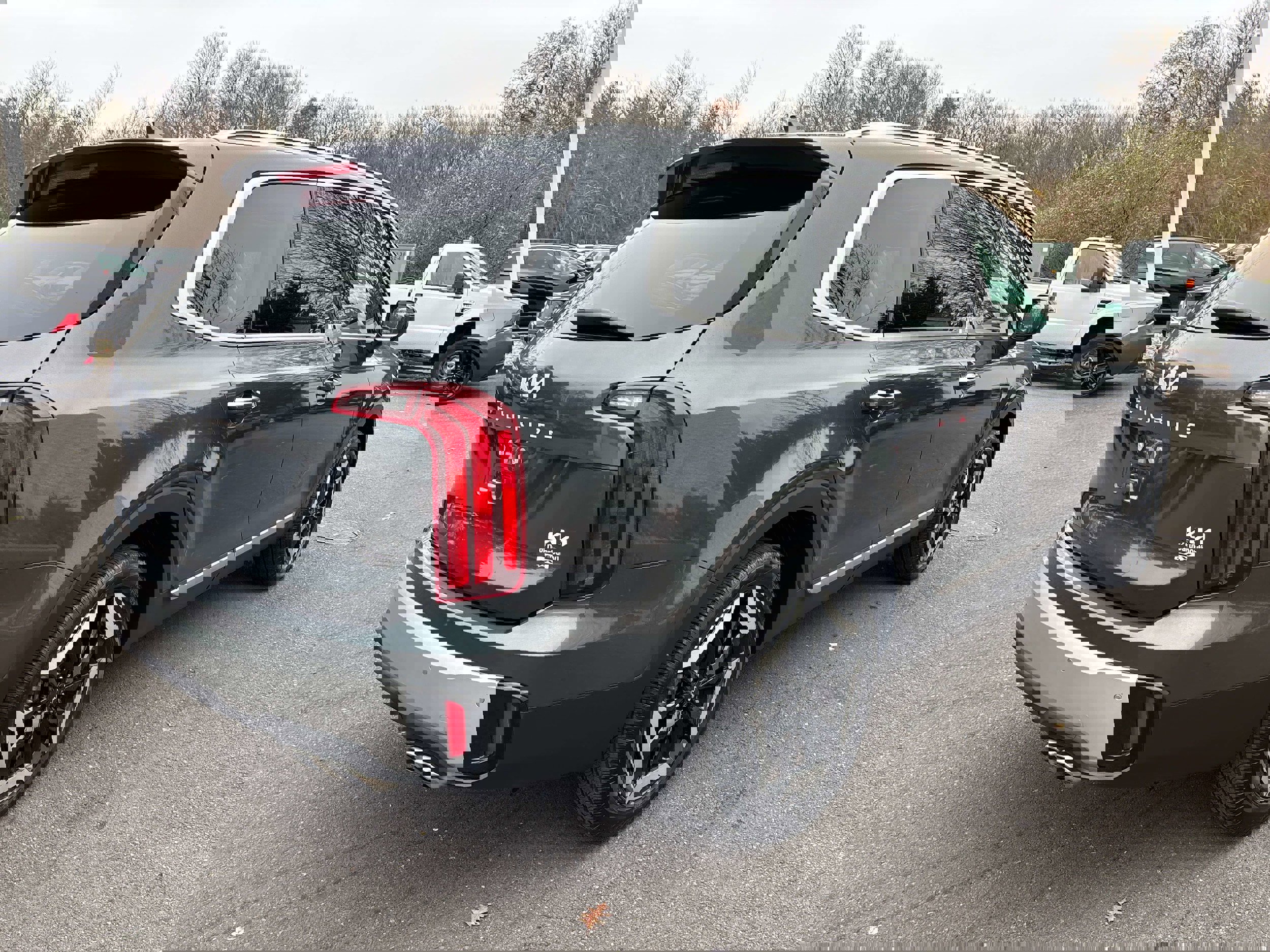 Used 2024 Kia Telluride S w/ S Sunroof Package image 6