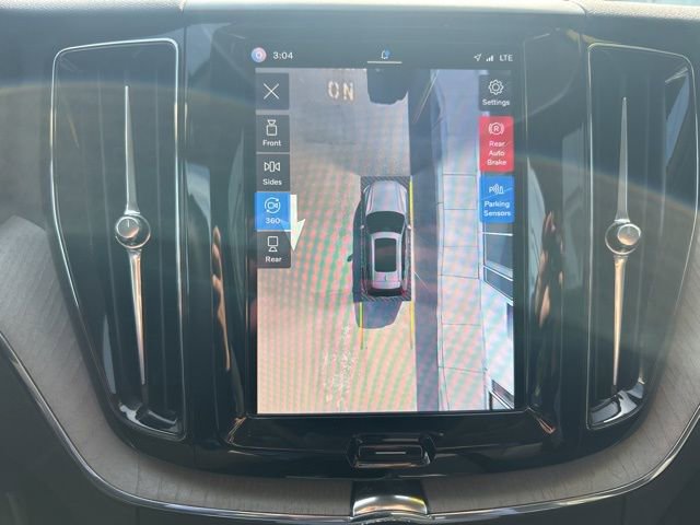 Certified 2025 Volvo XC60 B5 Plus image 24