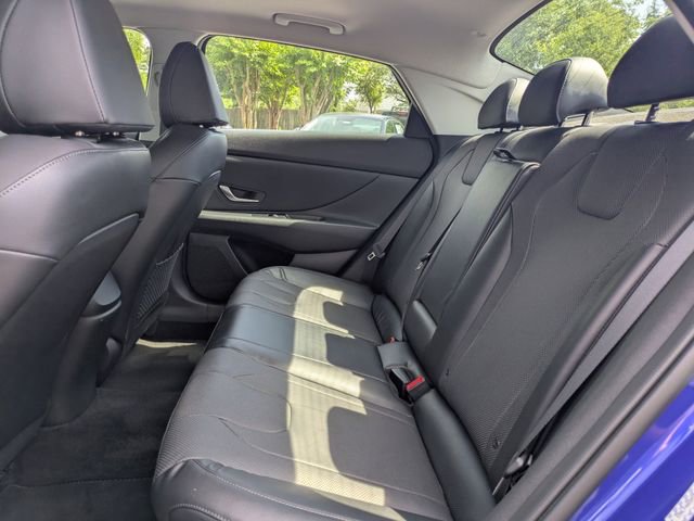 Certified 2023 Hyundai Elantra Limited FWD image 13