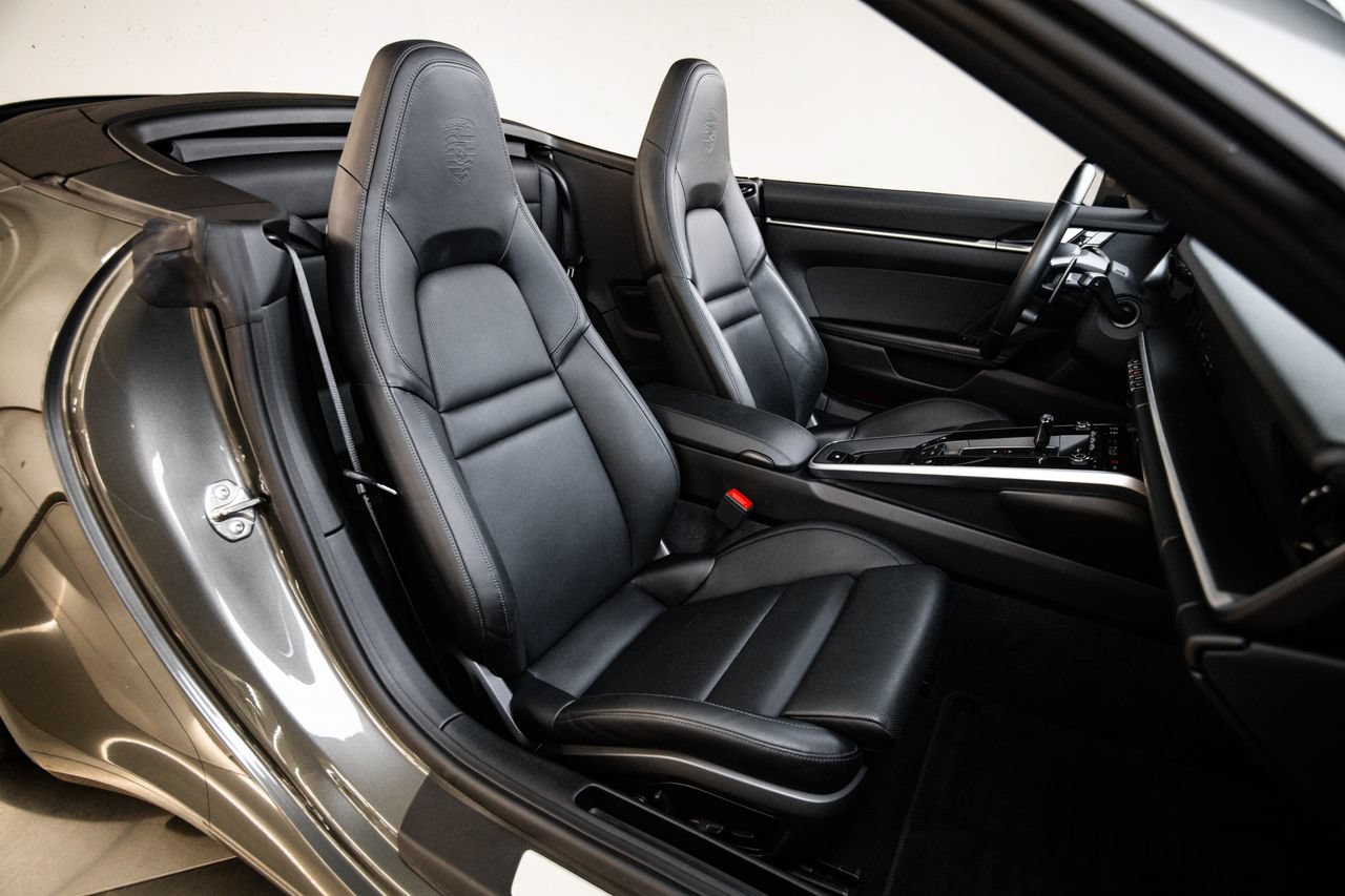 Certified 2020 Porsche 911 Carrera 4S AWD/4WD image 29