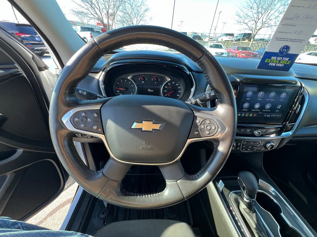 Used 2021 Chevrolet Traverse LT w/ LPO, Blackout Package image 39