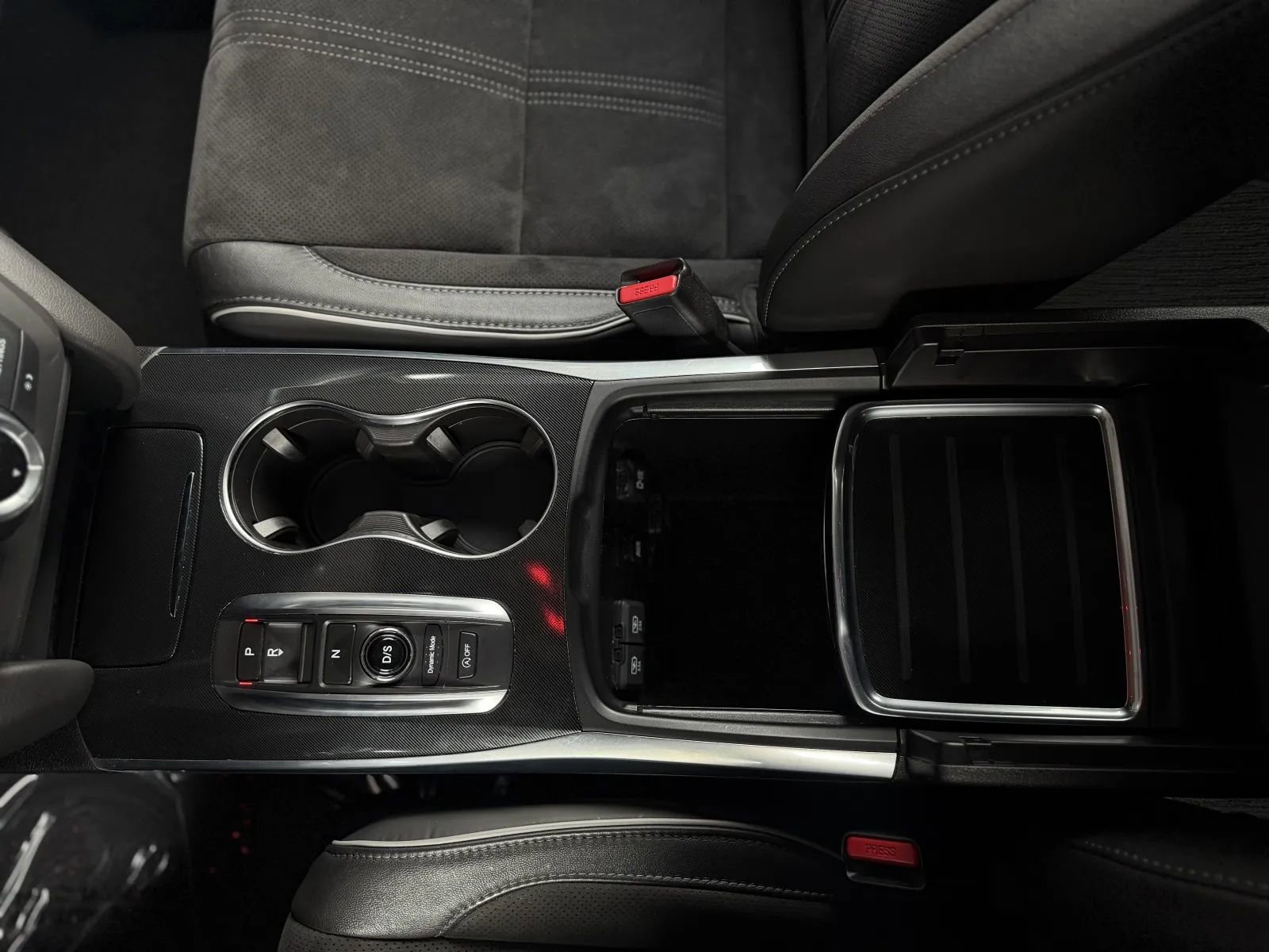 Used 2020 Acura MDX A-Spec image 36