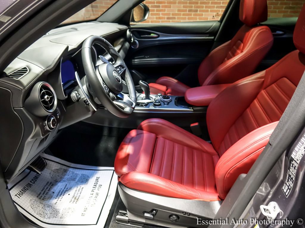 Used 2024 Alfa Romeo Stelvio Veloce AWD/4WD image 13