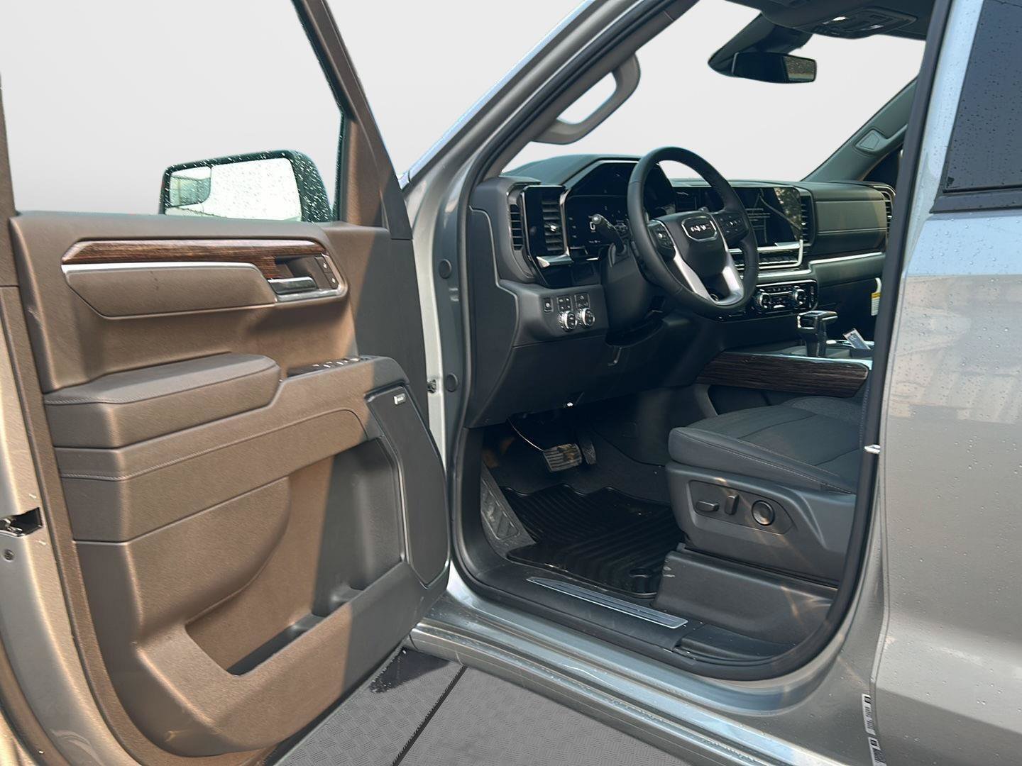 New 2026 GMC Sierra 1500 Elevation w/ Preferred Package AWD/4WD image 11