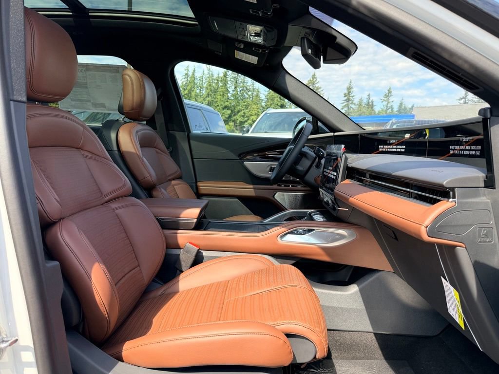 New 2026 Lincoln Nautilus Reserve AWD/4WD image 9