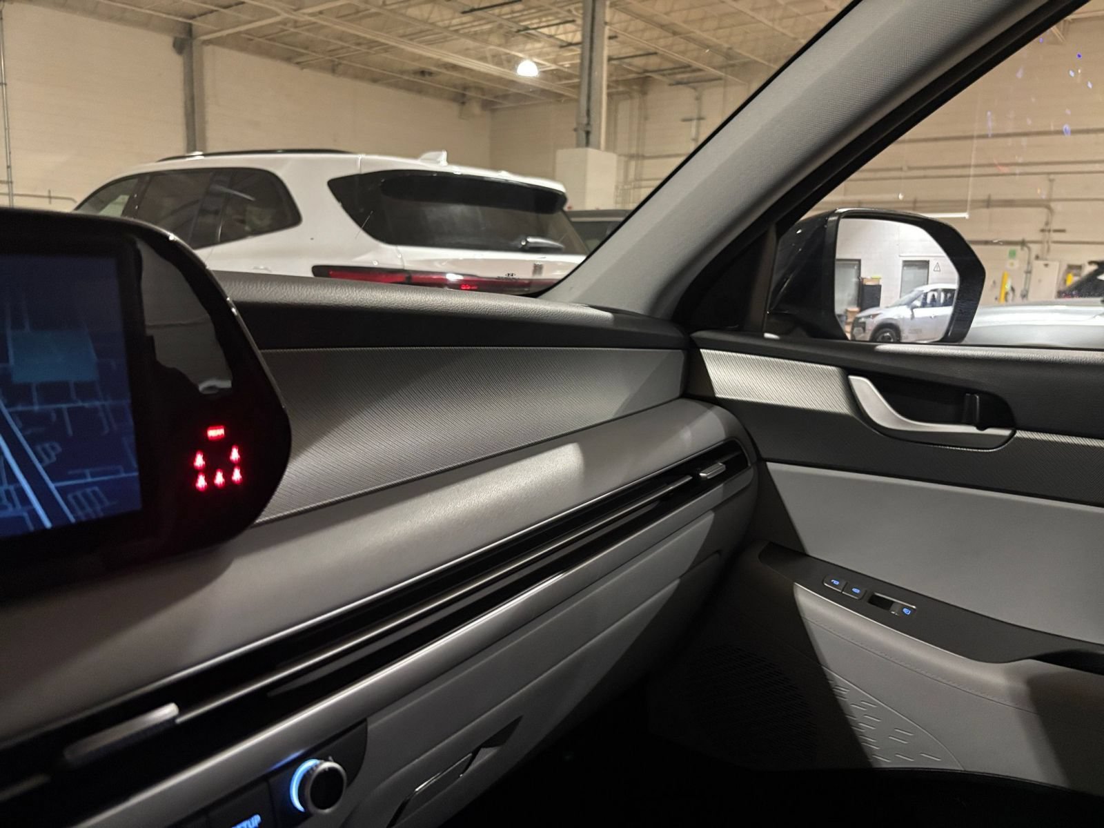 Used 2025 Hyundai Palisade SEL FWD image 37