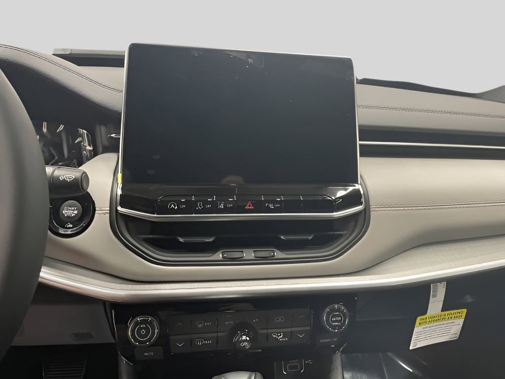 New 2026 Jeep Compass Limited w/ Sun, Sound & Navigation Group image 18