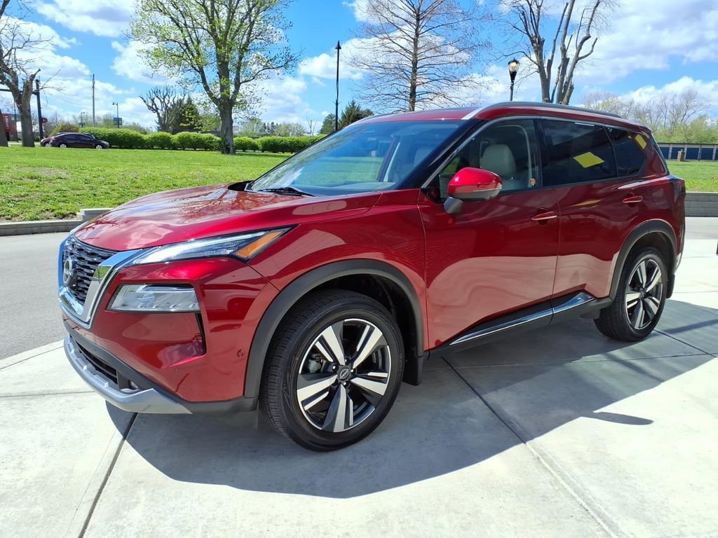 Used 2022 Nissan Rogue SL w/ SL Premium Package image 3