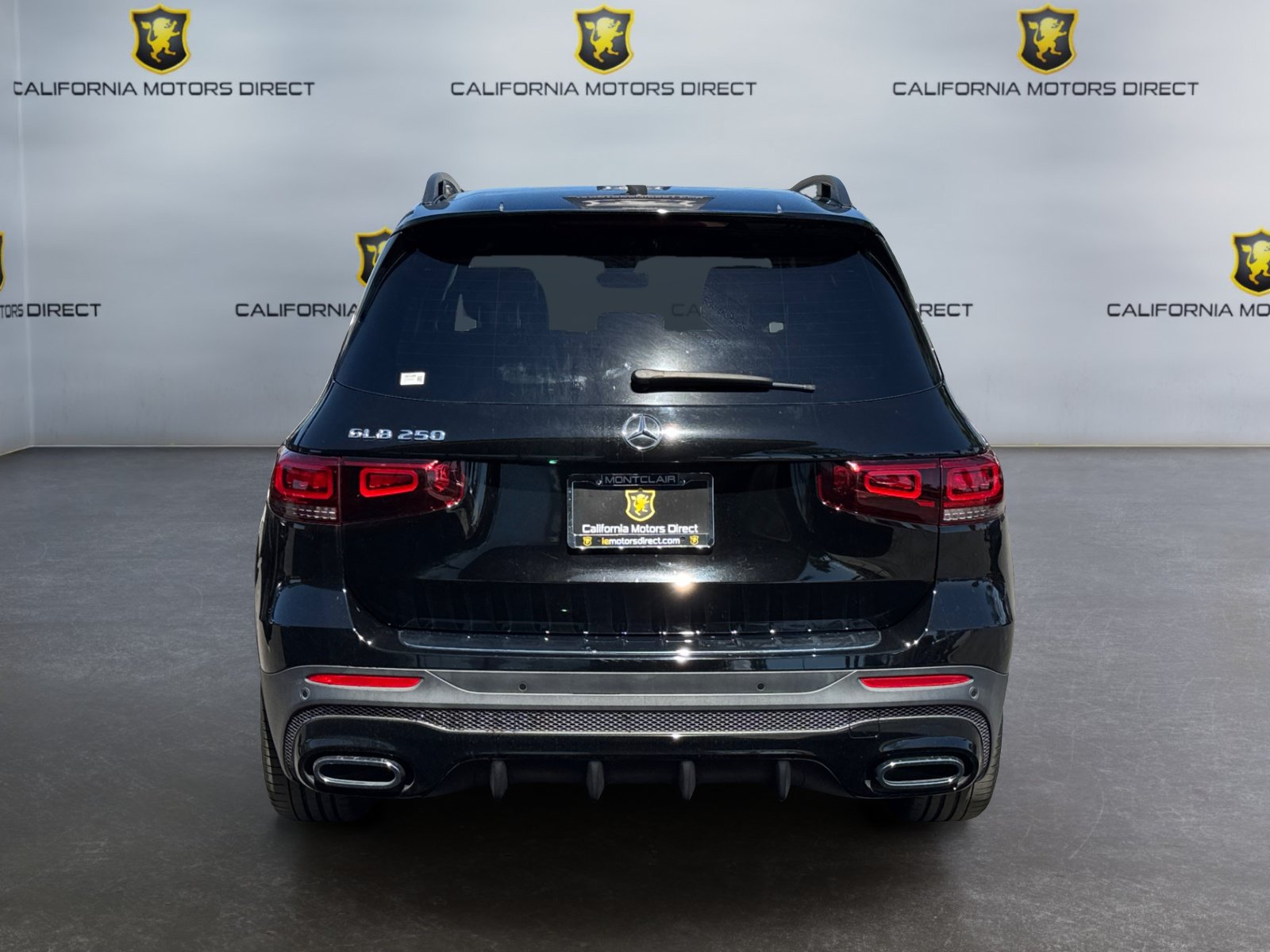 Used 2023 Mercedes-Benz GLB 250 image 4