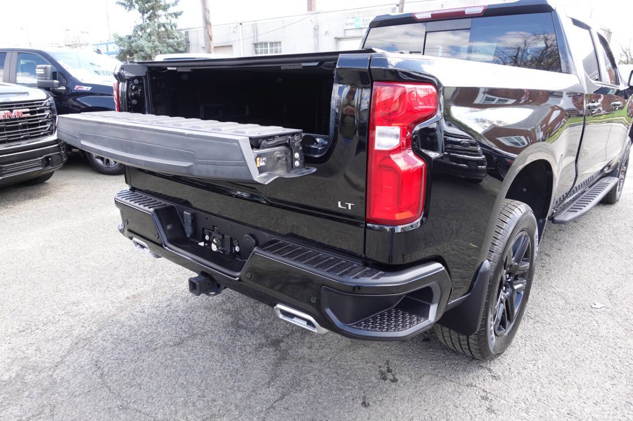 Used 2022 Chevrolet Silverado 1500 LT Trail Boss w/ LT Trail Boss Premium Package AWD/4WD image 32