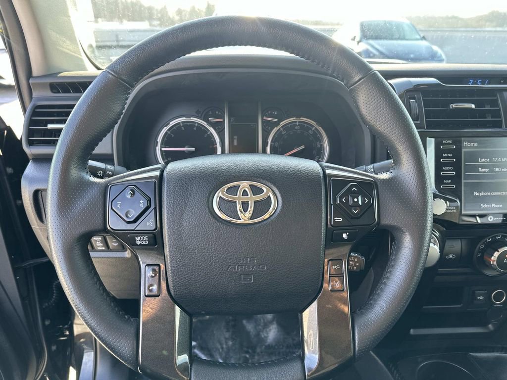 Used 2024 Toyota 4Runner TRD Off-Road image 17