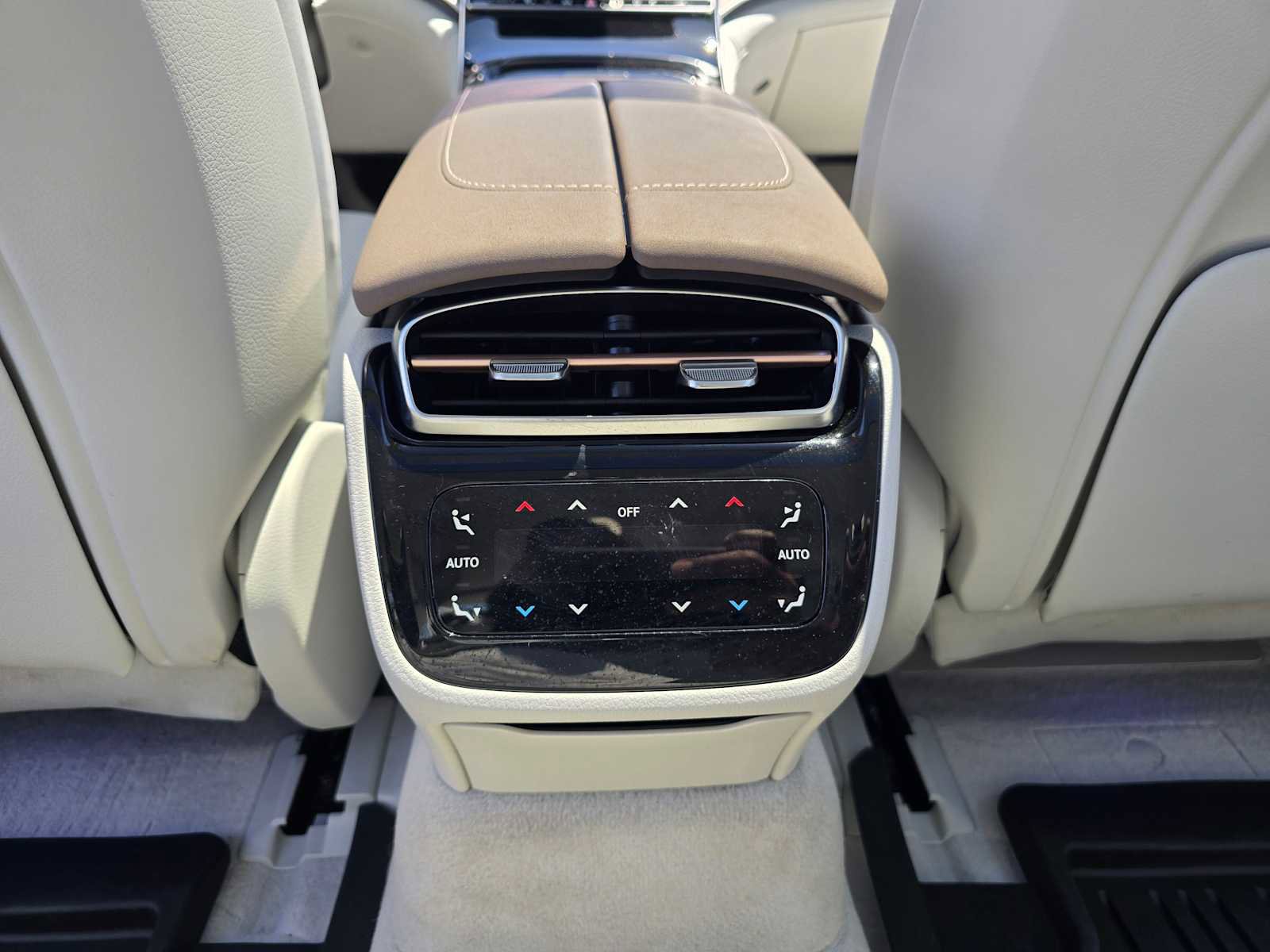 Used 2023 Mercedes-Benz EQS 450+ 4MATIC Sedan image 19