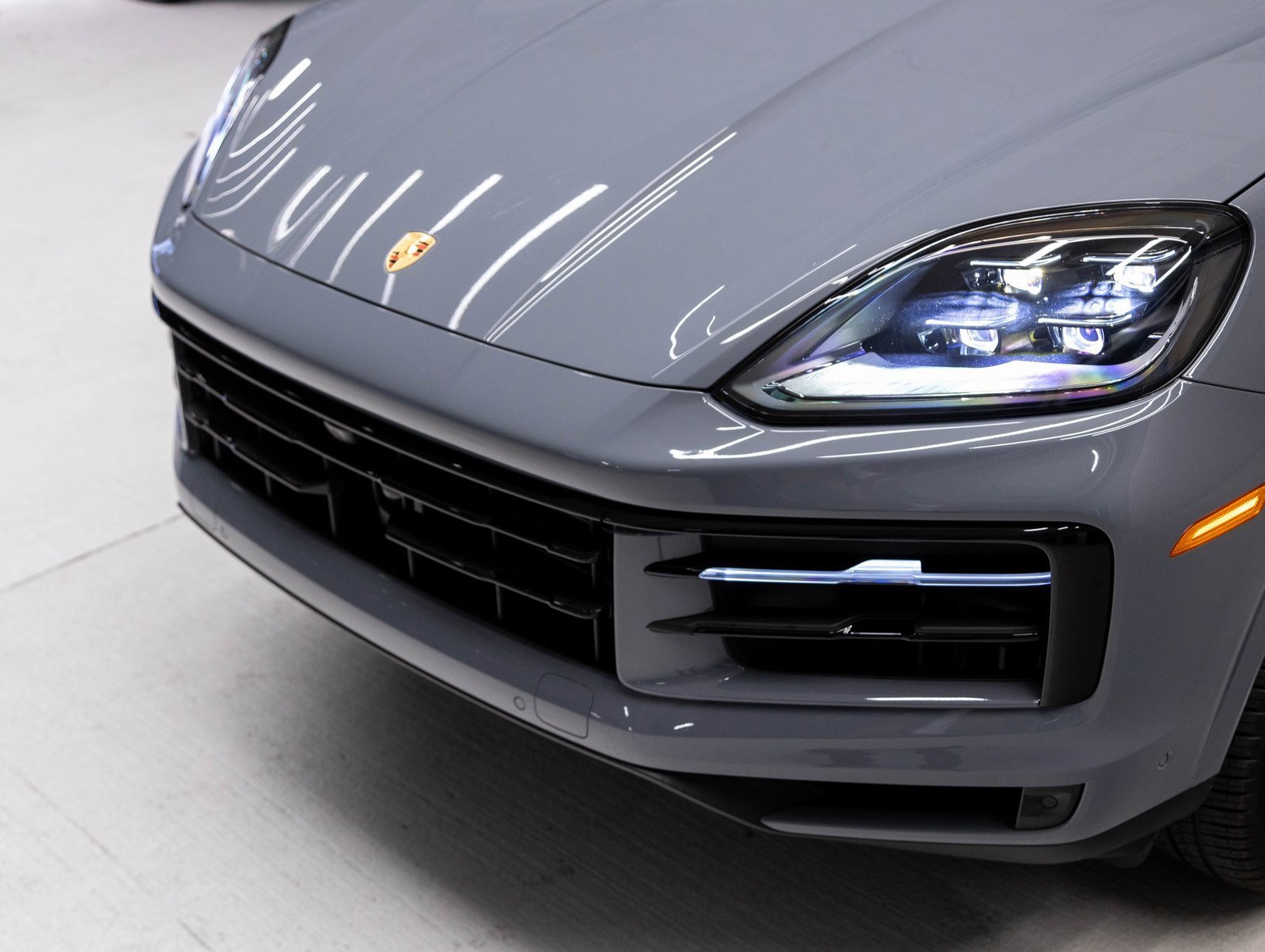 Certified 2026 Porsche Cayenne Coupe image 33