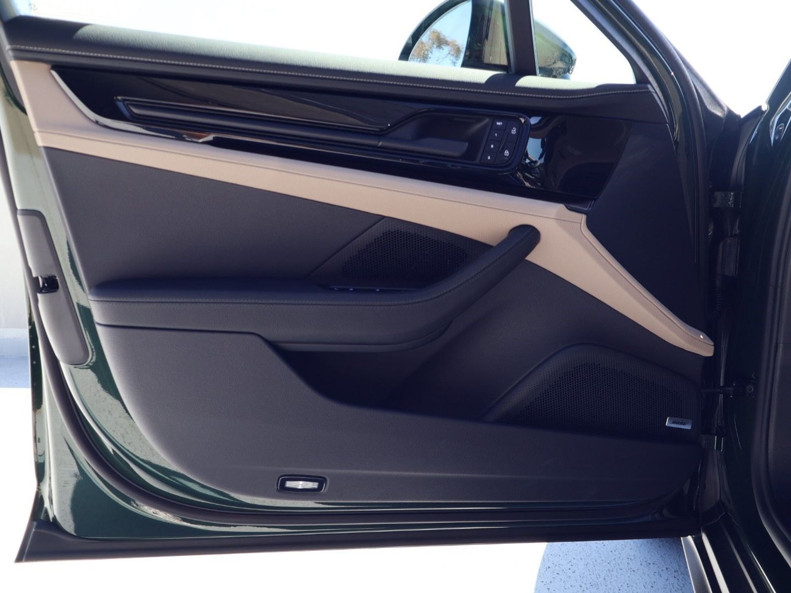New 2026 Porsche Panamera 4 AWD/4WD image 14