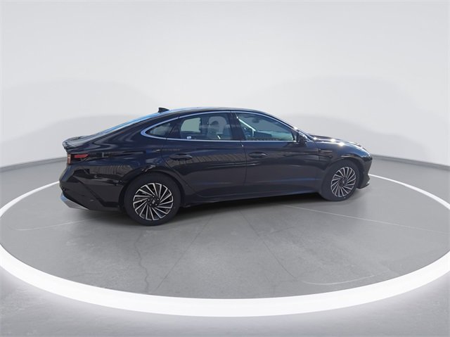 New 2025 Hyundai Sonata Limited image 9