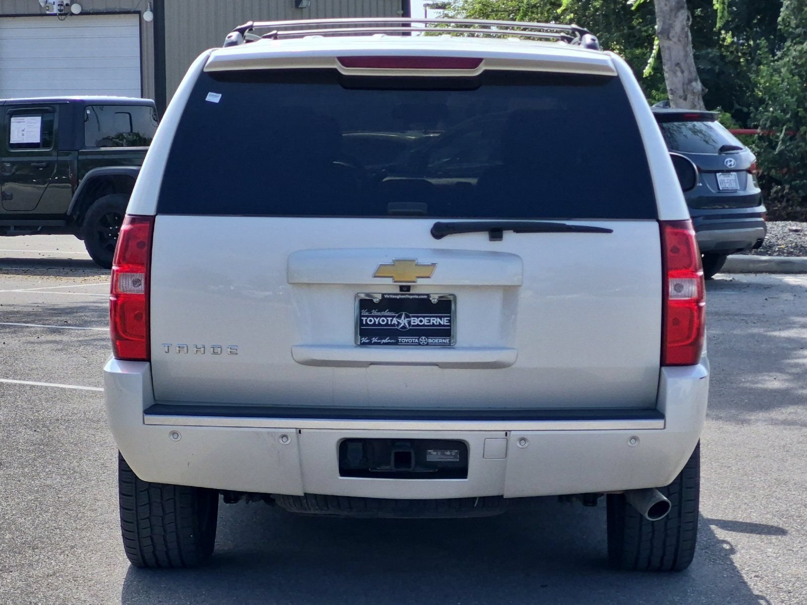 Used 2013 Chevrolet Tahoe LTZ RWD image 4