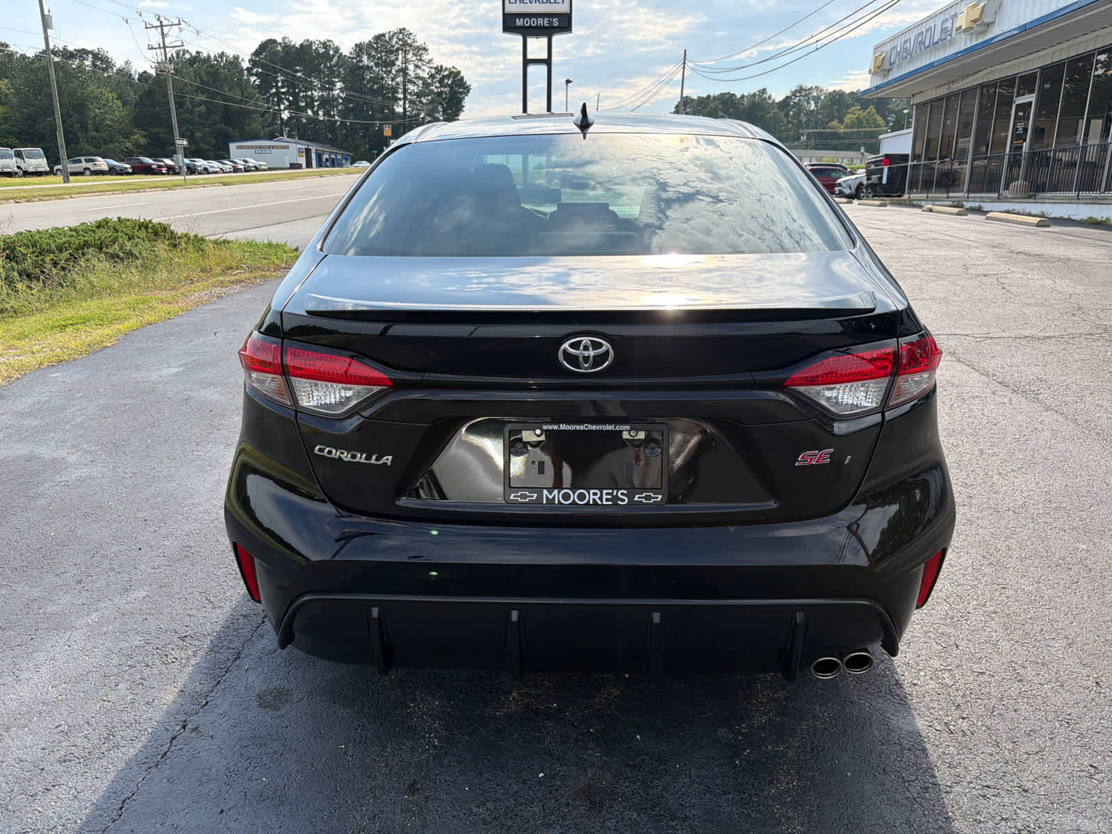 Used 2025 Toyota Corolla SE FWD image 4