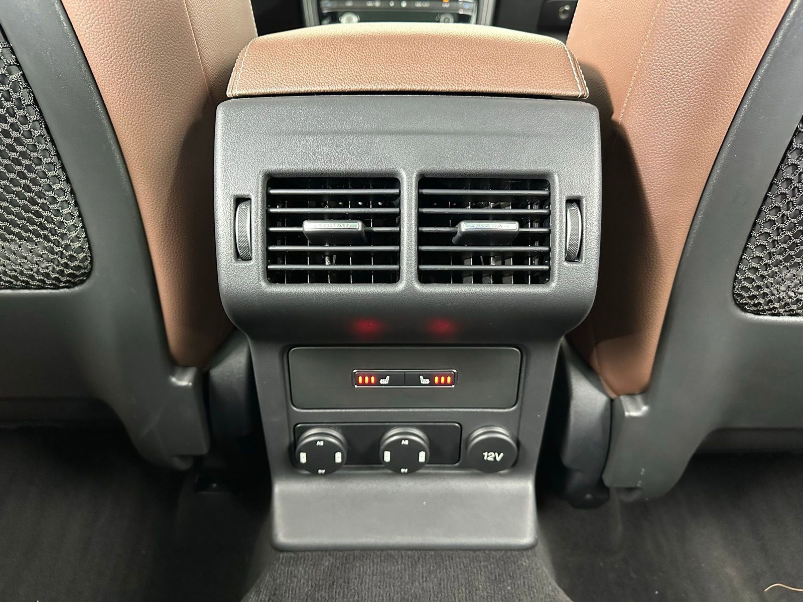 Used 2017 Jaguar F-PACE S image 35
