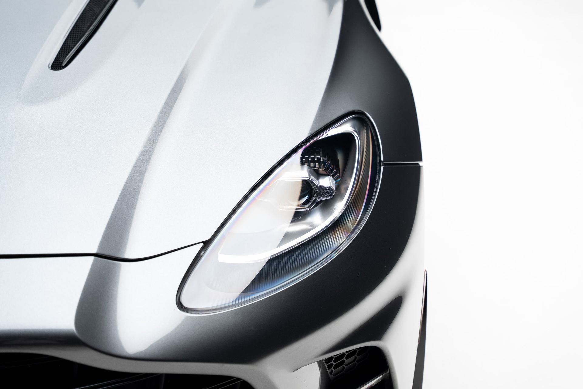 Used 2023 Aston Martin DBX 707 image 11