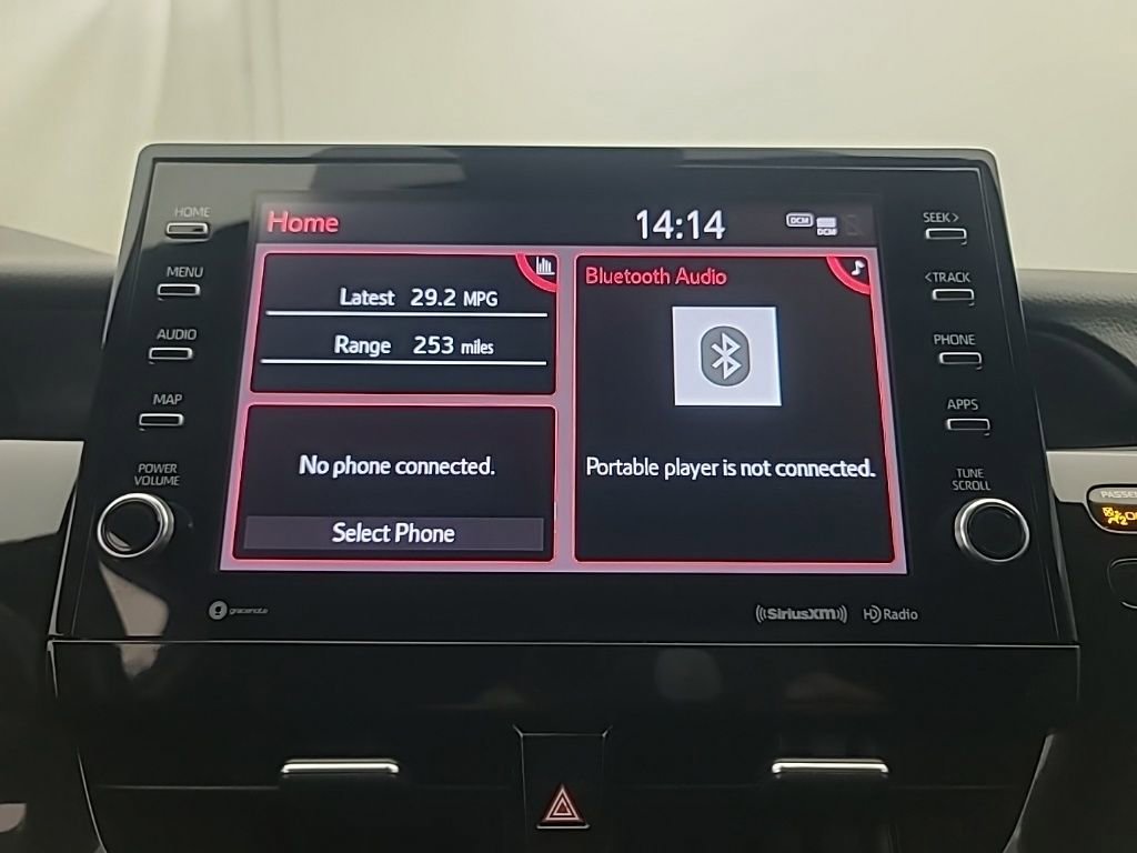Used 2022 Toyota Camry XSE FWD image 32