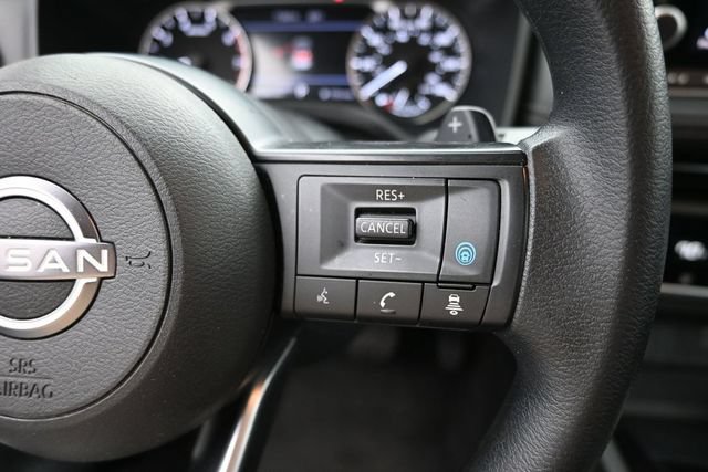 Used 2024 Nissan Rogue SV FWD image 18