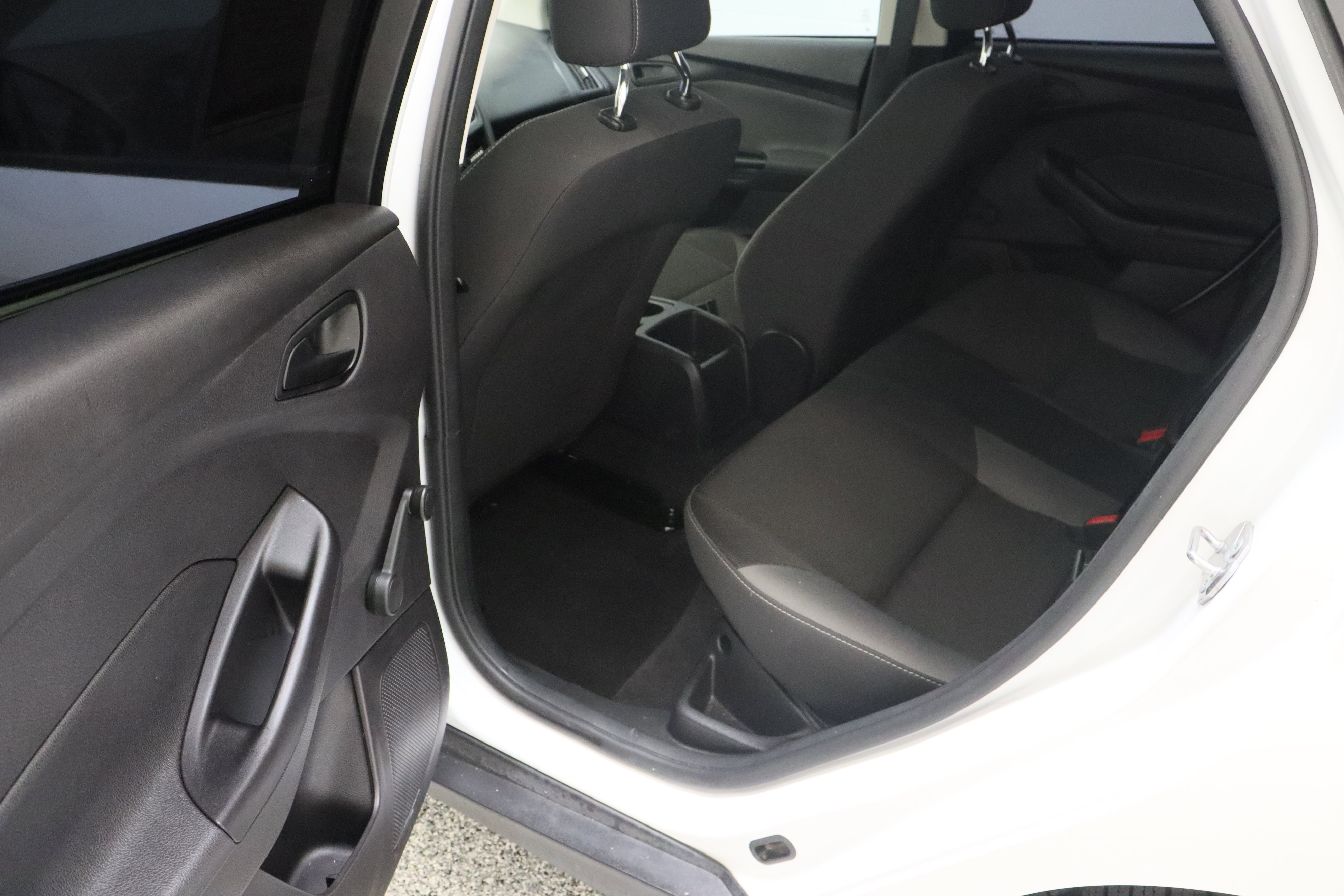 Used 2014 Ford Focus S FWD image 22