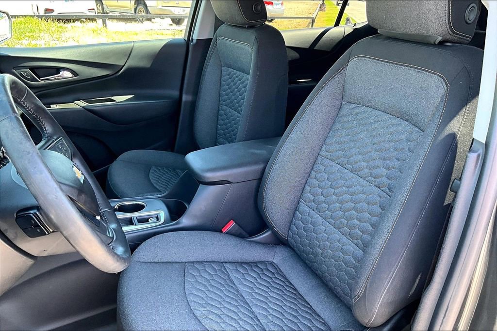 Used 2020 Chevrolet Equinox LT FWD image 23
