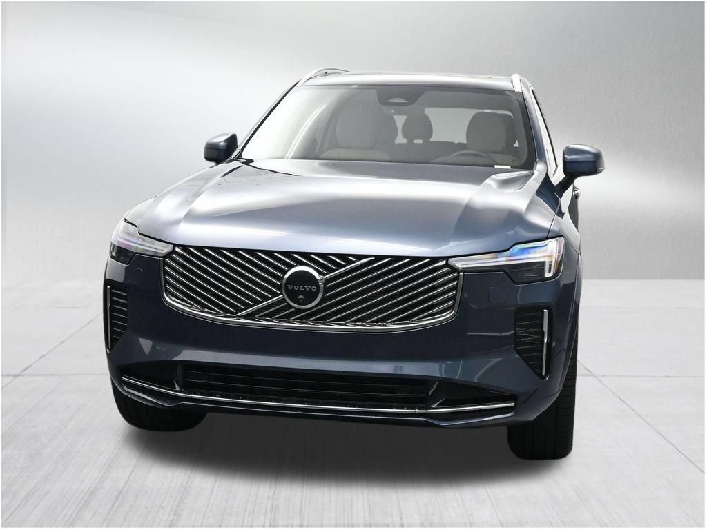 New 2026 Volvo XC90 B6 Plus w/ Protection Package Premier AWD/4WD image 8