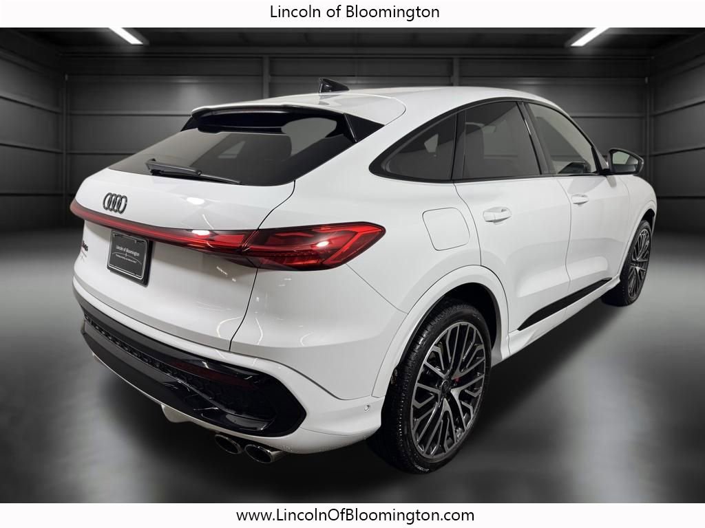 Used 2025 Audi SQ5 Prestige w/ Prestige Package image 6
