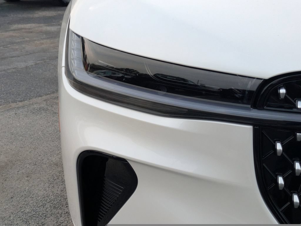 New 2026 Lincoln Nautilus Reserve AWD/4WD image 10