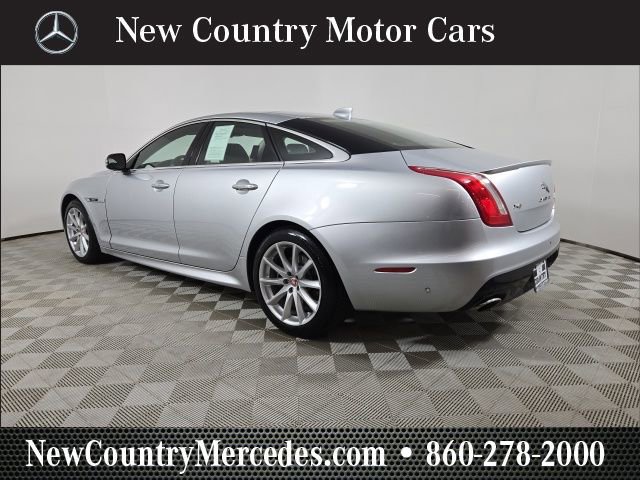 Used 2018 Jaguar XJ R-Sport image 6