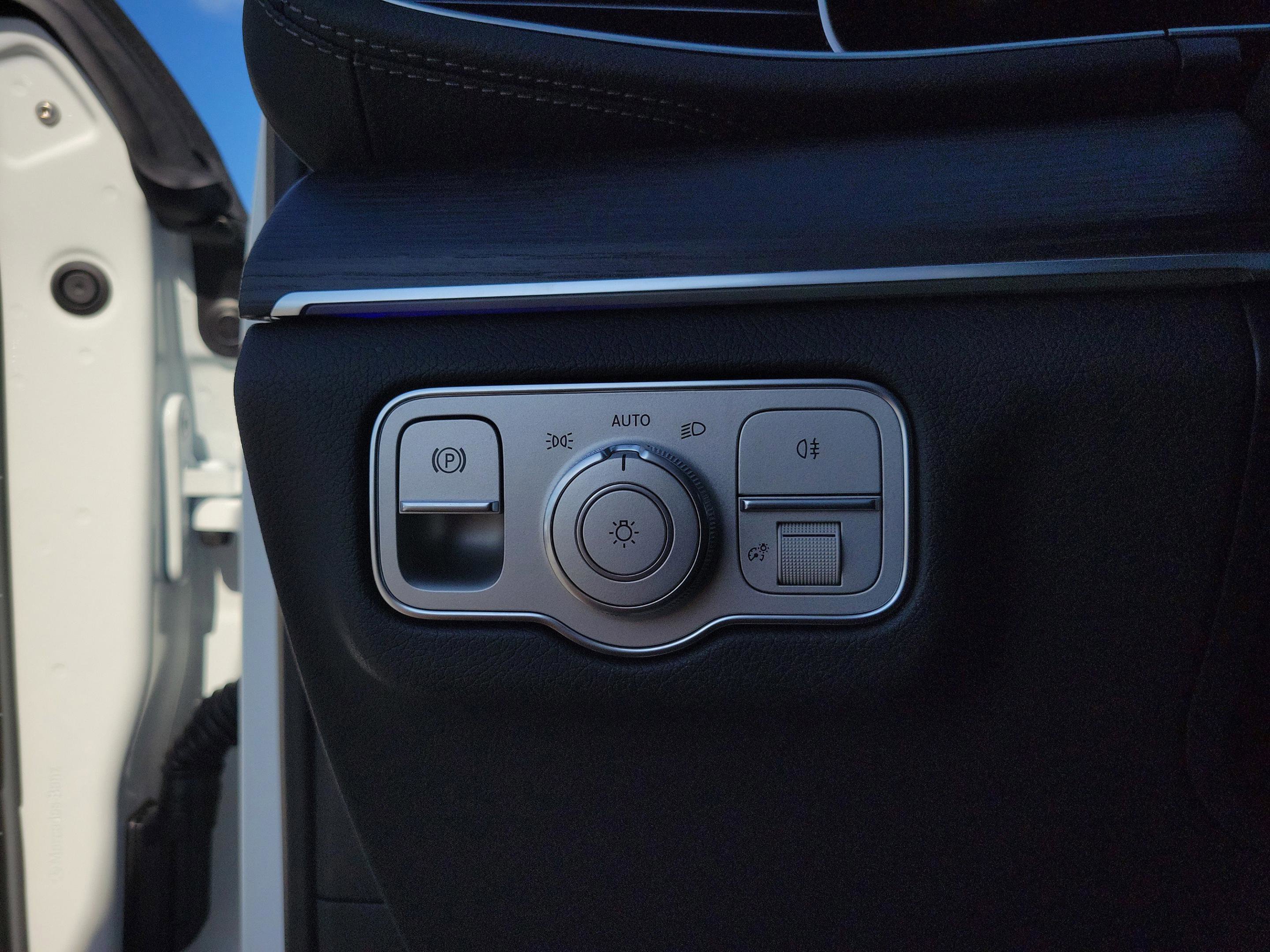 New 2026 Mercedes-Benz GLS 450 4MATIC image 21
