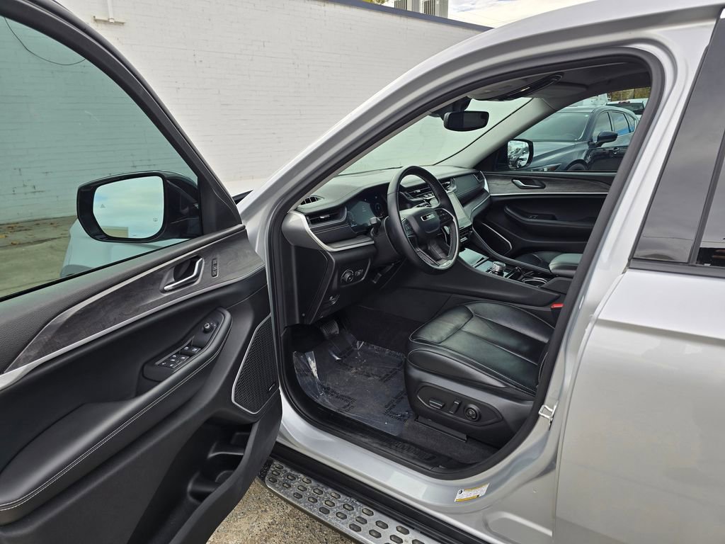 Used 2021 Jeep Grand Cherokee L Limited w/ Trailer Tow Group (B) image 23