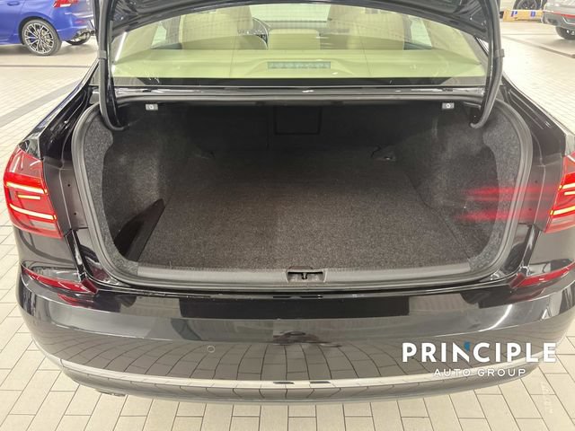Used 2017 Volkswagen Passat 1.8T SEL Premium FWD image 31