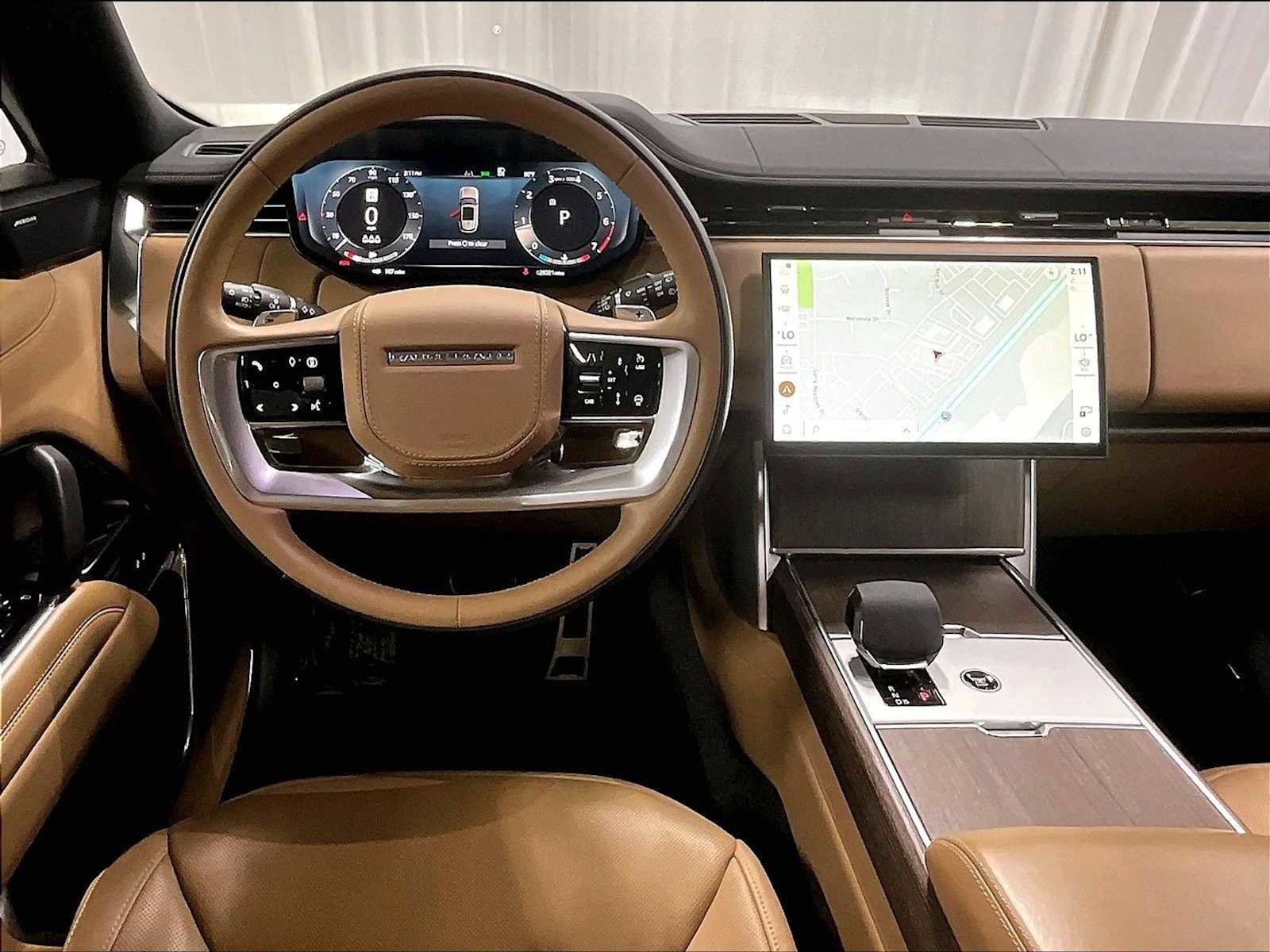 Used 2025 Land Rover Range Rover SE image 15