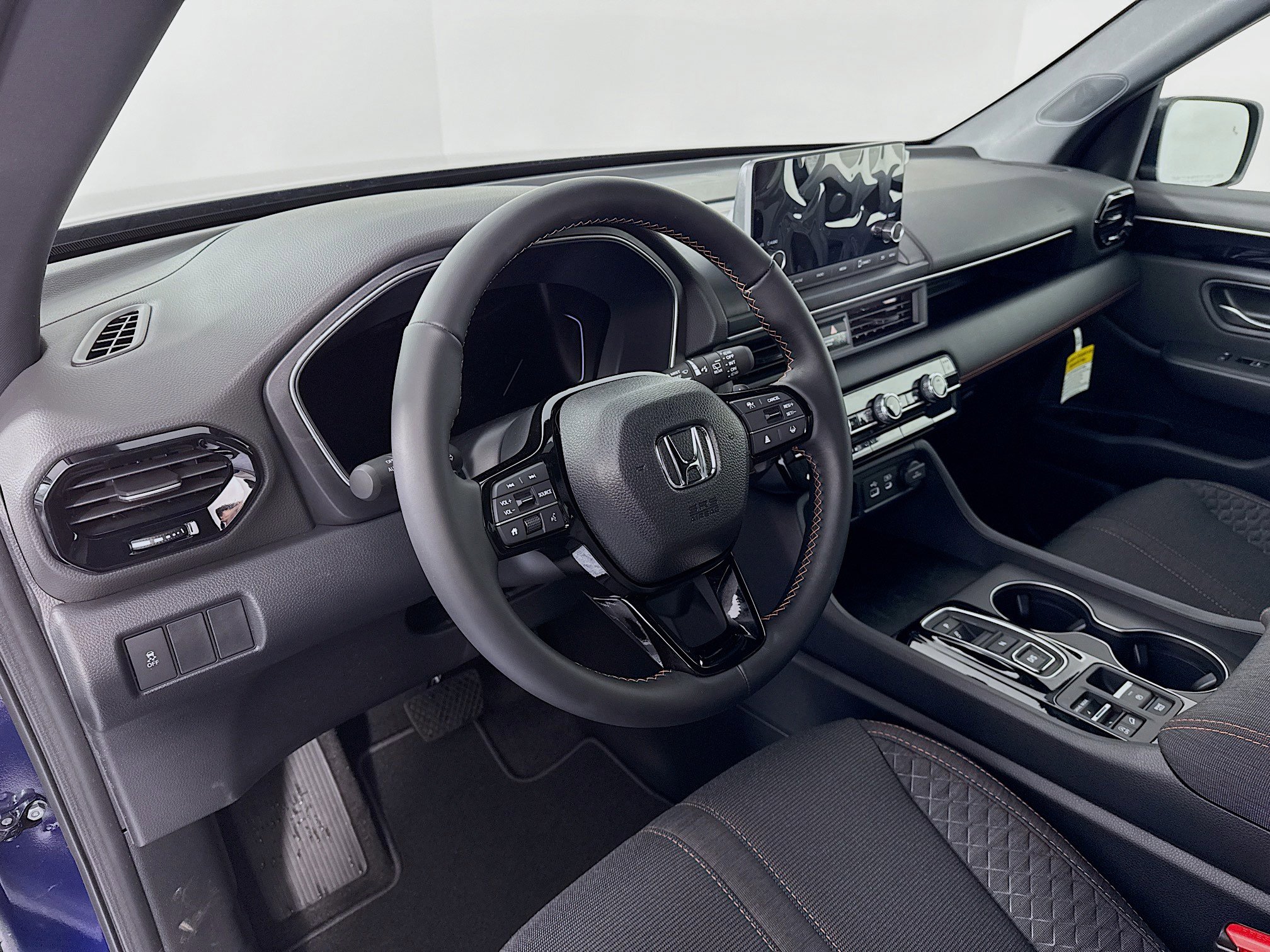 New 2025 Honda Pilot Sport image 9