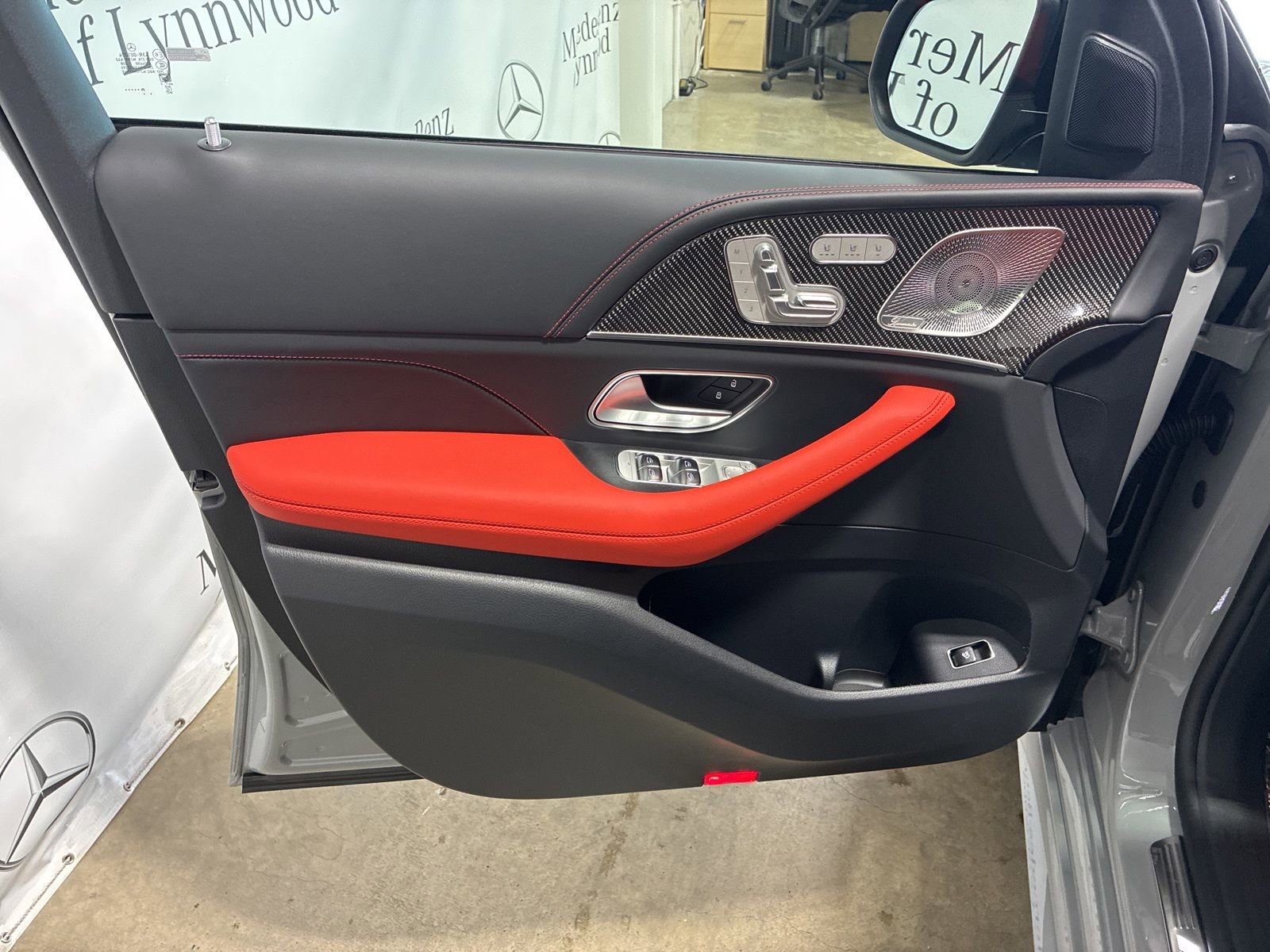 New 2026 Mercedes-Benz GLE 53 AMG 4MATIC image 8