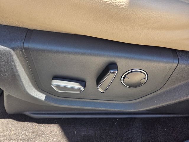 Used 2022 Ford Expedition Max Limited AWD/4WD image 4