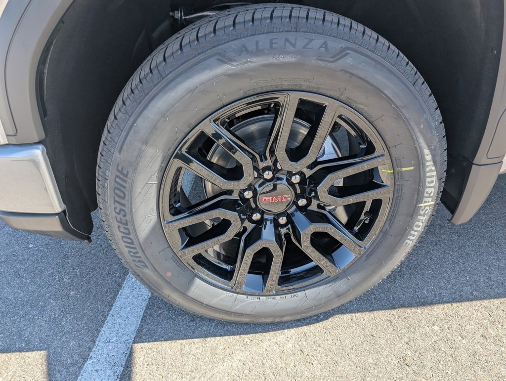 New 2025 GMC Sierra 1500 Elevation image 24