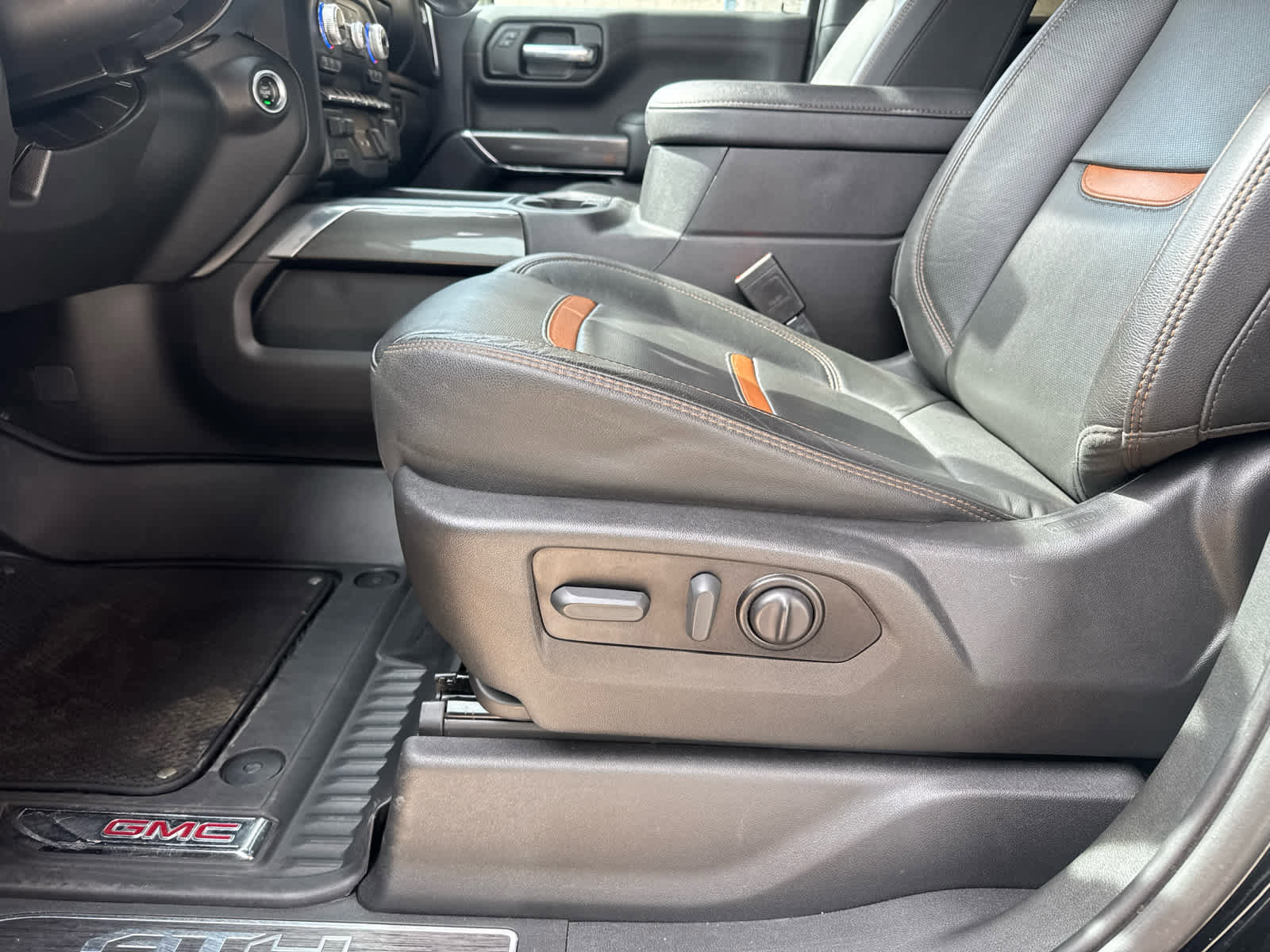 Certified 2021 GMC Sierra 1500 AT4 AWD/4WD image 15