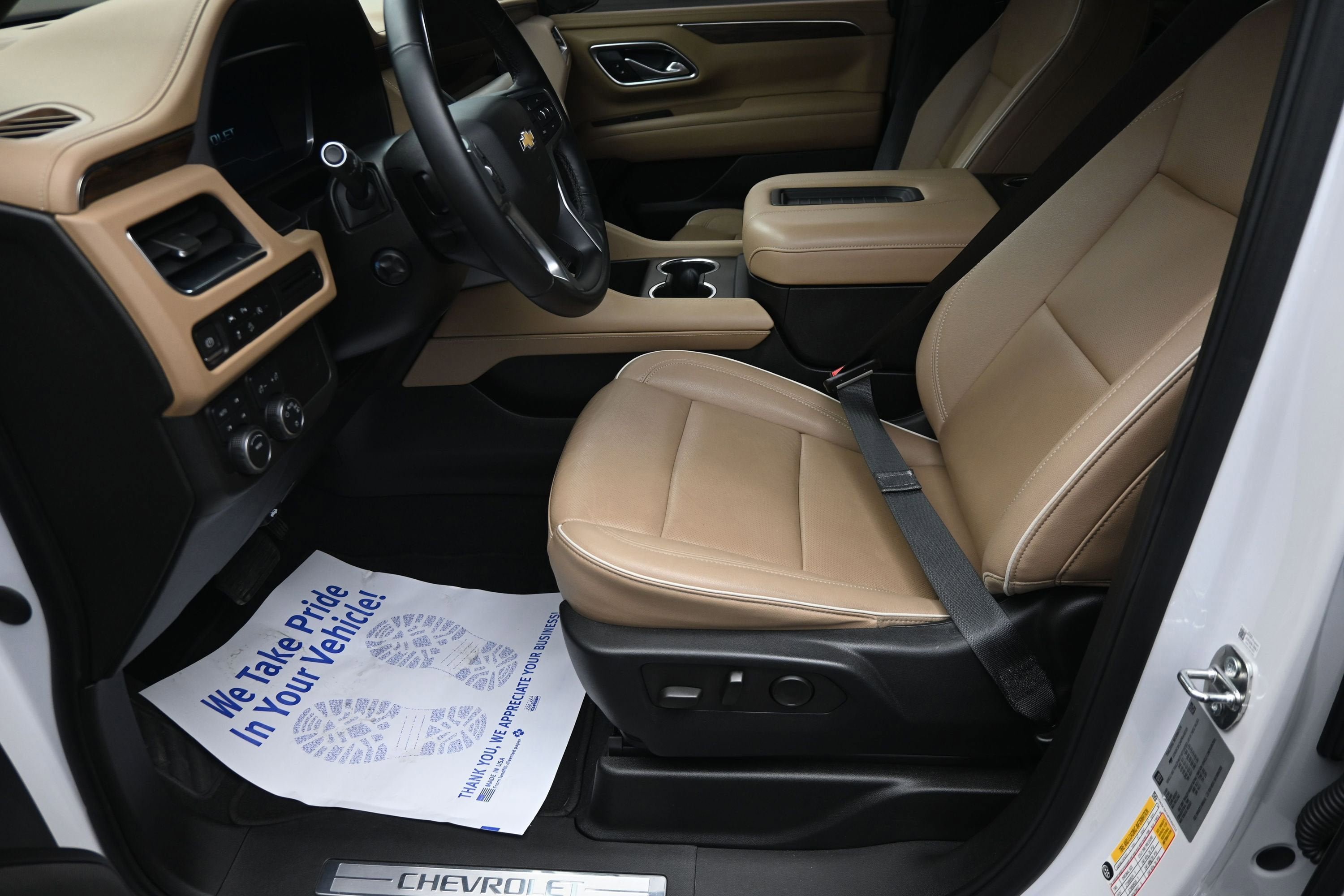 Used 2023 Chevrolet Tahoe Premier AWD/4WD image 10