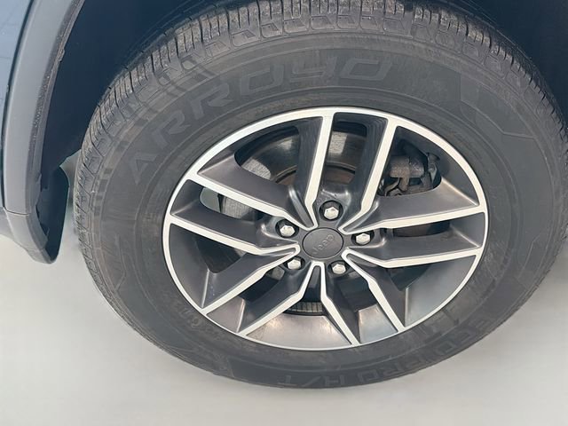 Used 2020 Jeep Grand Cherokee Limited image 30