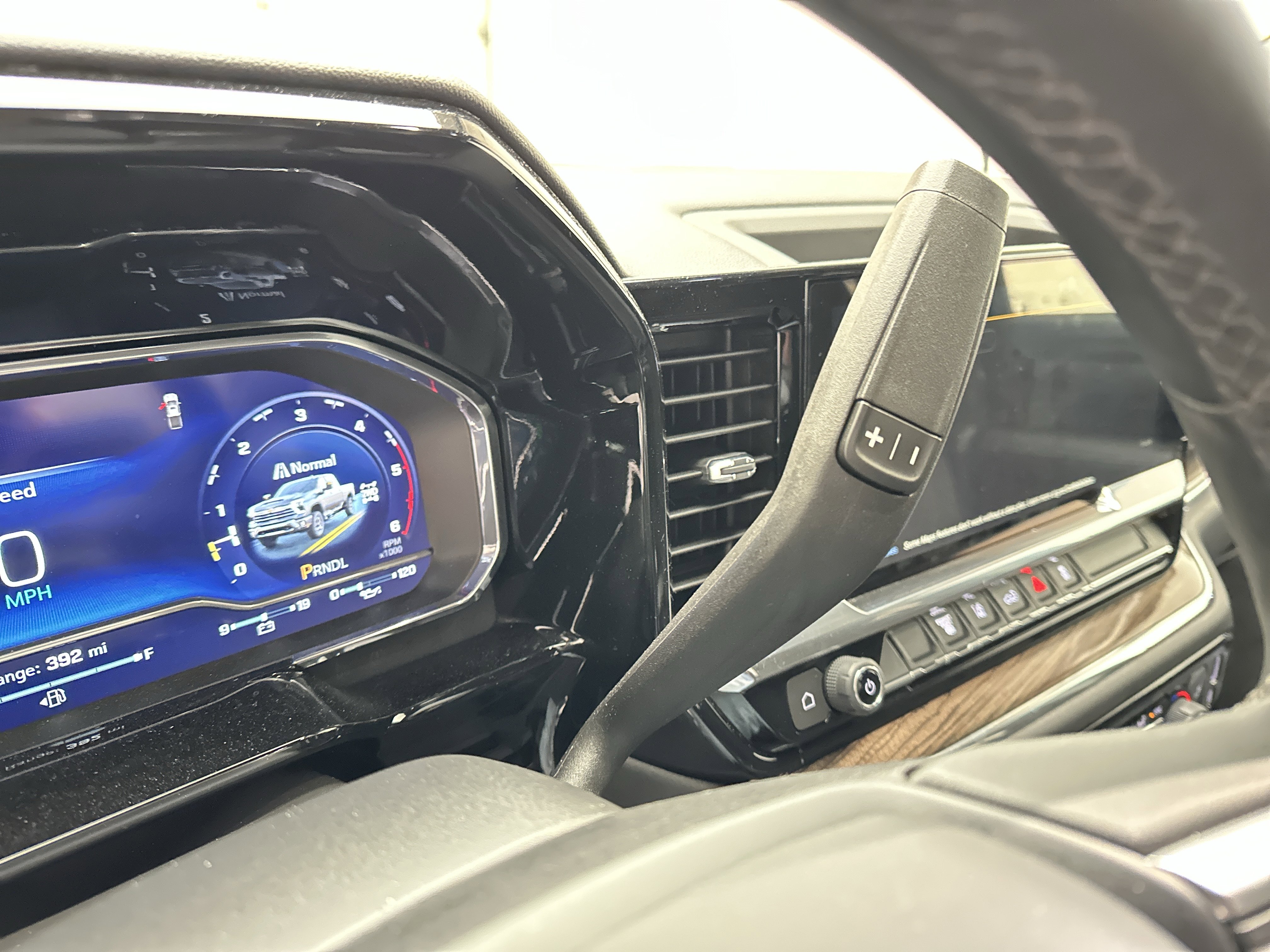 Used 2024 Chevrolet Silverado 2500 LT w/ Convenience Package image 37