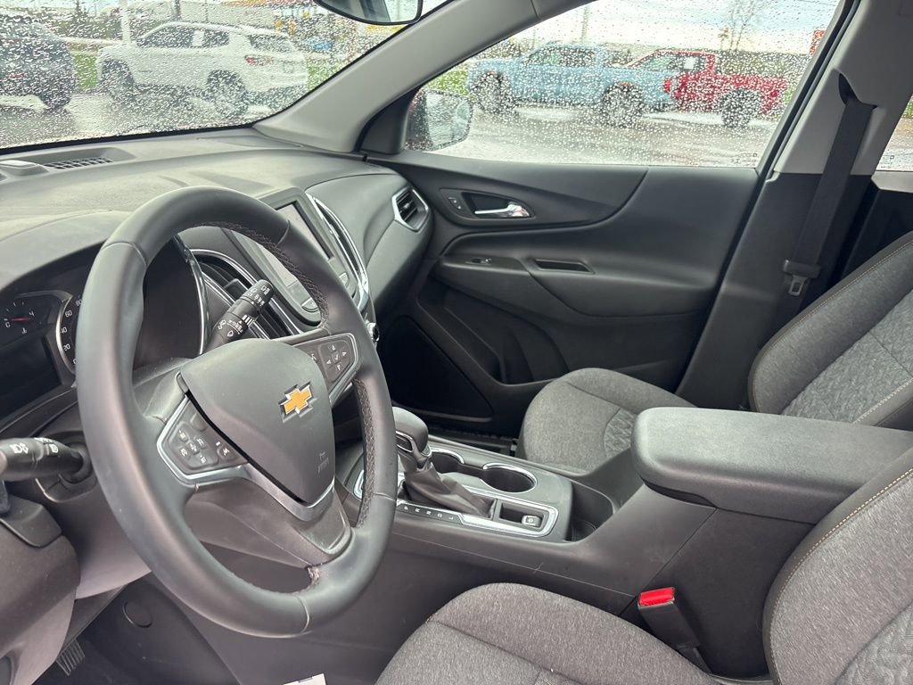 Used 2023 Chevrolet Equinox LT AWD/4WD image 24